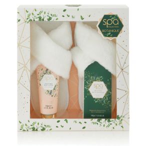 Style & Grace Spa Botanique Luxury Slipper Gift Sets 100g Bath Crystals, 110ml Body Lotion and Pair of Fluffy Slippers